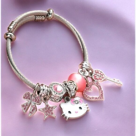 New Arrival!! HELLO KITTY Women's Pandora Adjustable Charm Bracelet - Picture 6 of 8